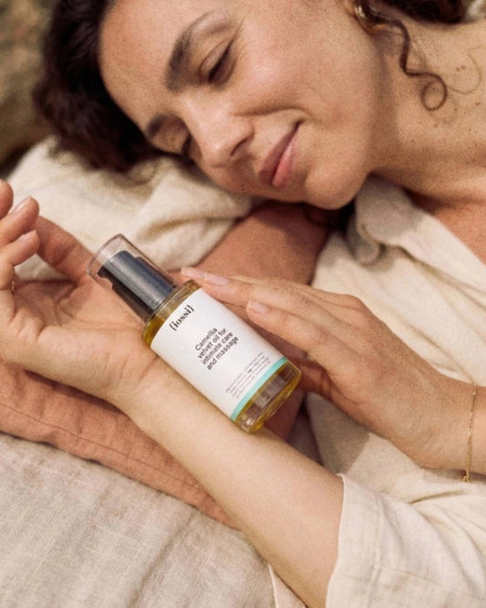 IOSSI Camellia Velvet Intimate Care and Massage Oil