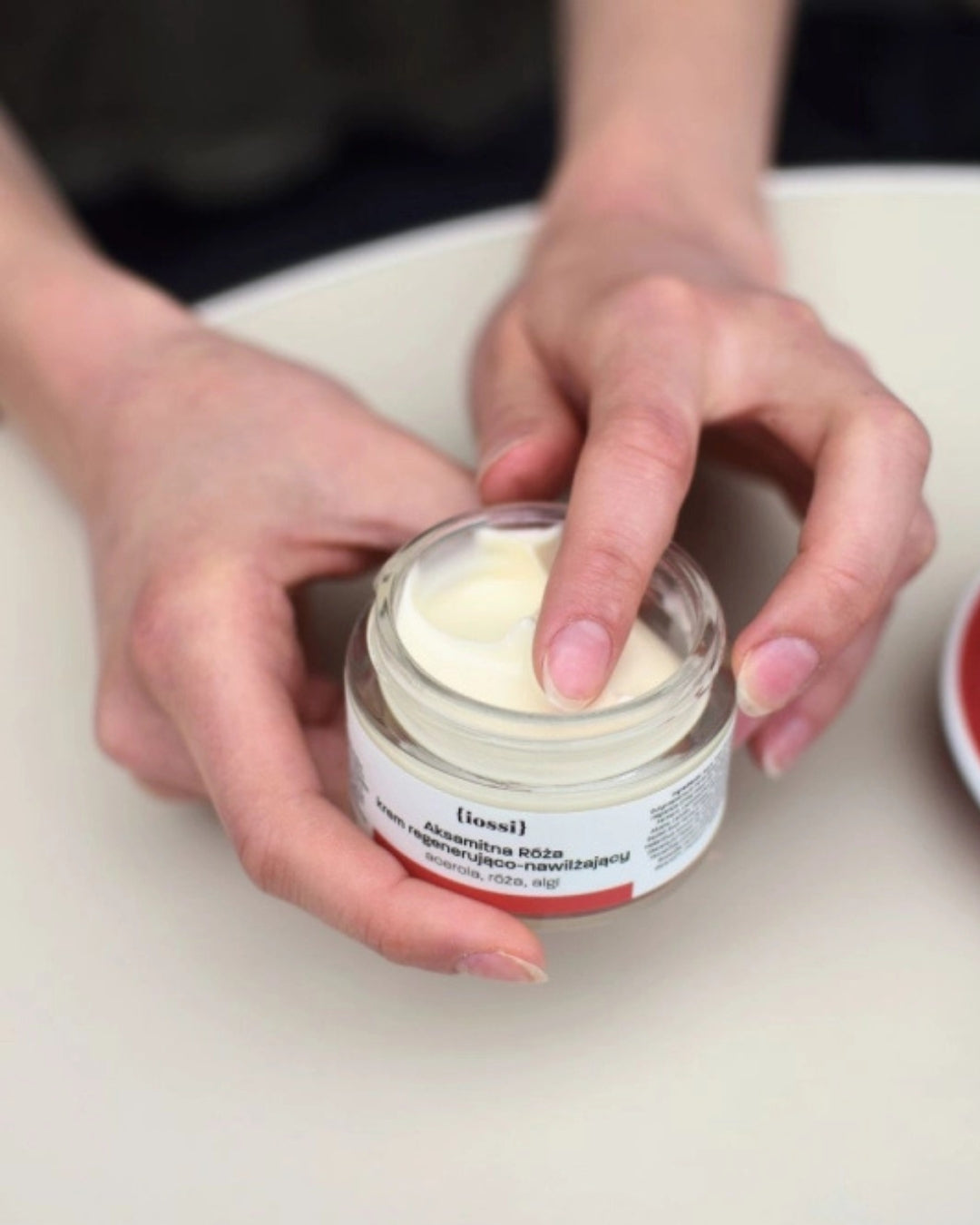 Velvet Rose Regenerating Moisturizing Cream