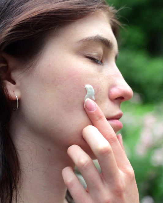 Velvet Rose Regenerating Moisturizing Cream